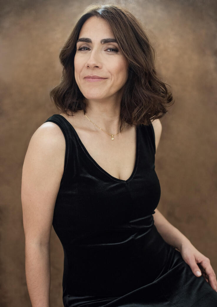 Photo of brunette woman in black velvet dress, Berlin studio Photo of brunette woman in black velvet dress, Berlin studio photoshoot